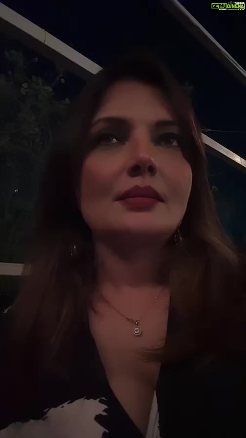 Deepshikha Nagpal Instagram - Party time . . #loveyourself #smile #party #night #happiness @jinaljainofficial @mini.goel02 @ramshankarsinghactor @vanzzz_official @dr.sharmilanayak @jinaljainofficial @rinarsingh28 @madhubala_atri