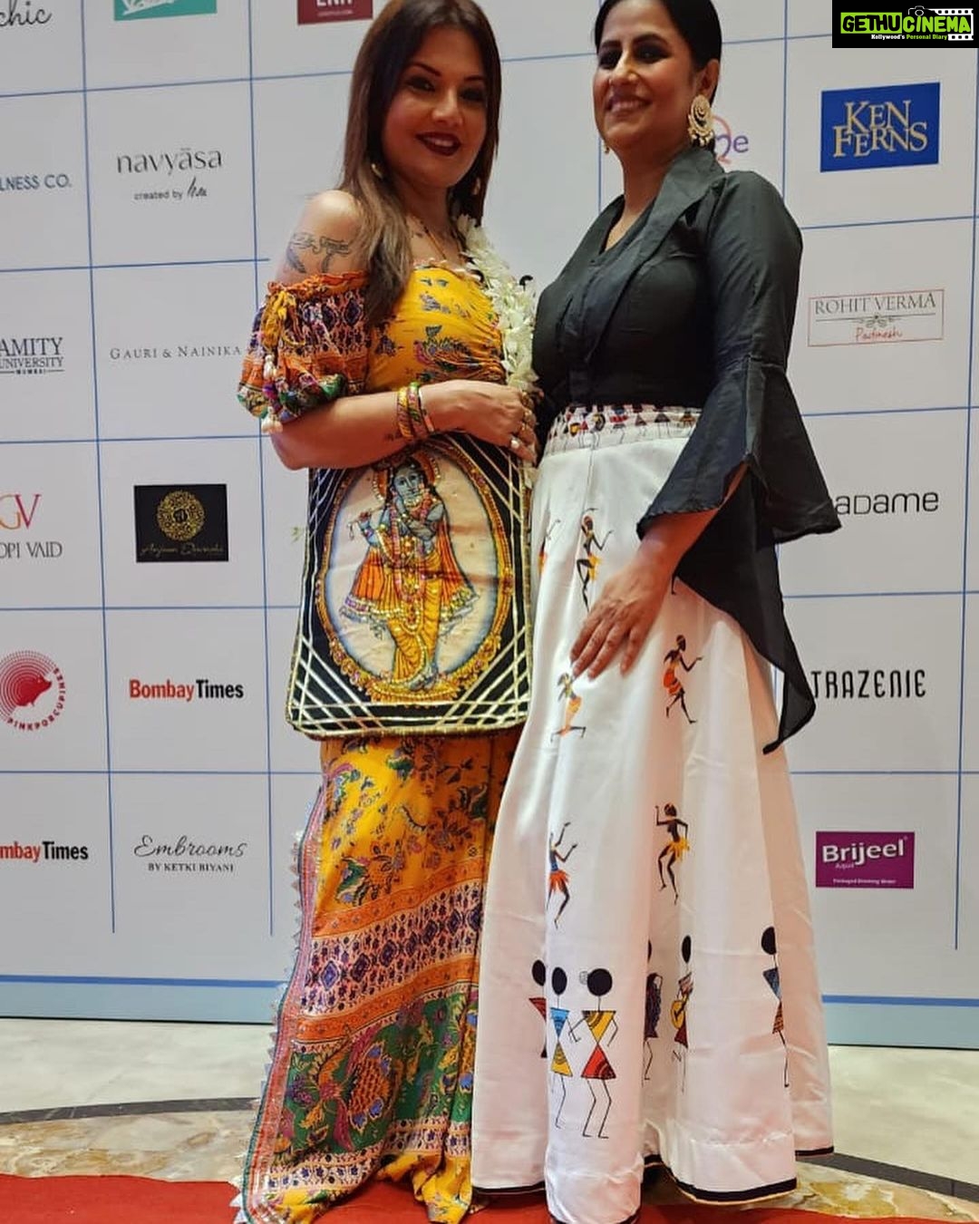 Deepshikha Nagpal Instagram - About last night. Bombay time fashion week. So lovely to meet all@my friends. . Dress designer @rohitkverma @rinarsingh28 @rishinakandhari @abhayvakil01