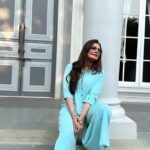 Deepshikha Nagpal Instagram - Thoughts creat your life … so you have to think positive. Force yourself to do so. Have a nice day. ❤️. . . #positivity #thought #smile #swag #loveislove #loveyourself #blessed #greatful #❤️ #haveaniceday #keepsmiling