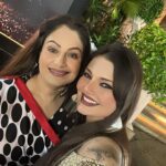 Deepshikha Nagpal Instagram - The times food award. So good to meet all my Lovely friend ❤️. . . #award #happiness #smile #party #bonding