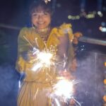Devoleena Bhattacharjee Instagram - Happiness is in the air.. Happy Diwali once again. ❤️ . . Styled by: @shikshabhansali_ Outfit: @nitikakanodiagupta #deepavali #diwali #2021