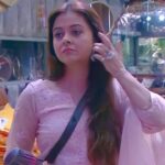 Devoleena Bhattacharjee Instagram - Rise shine and be true to yourself always . Keep smiling keep shining Desi girl 😊🥰 Keep your love and support. #devoleenabhattcharjee #devoleena #devo #omggirl #biggboss15 #bb15 #traditional #indian #simplicty #minimalist #goodmorning #devosquad