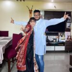 Devoleena Bhattacharjee Instagram - 😎🥰 @mister_andeep Happy Durga Puja to all. 🥰🥰