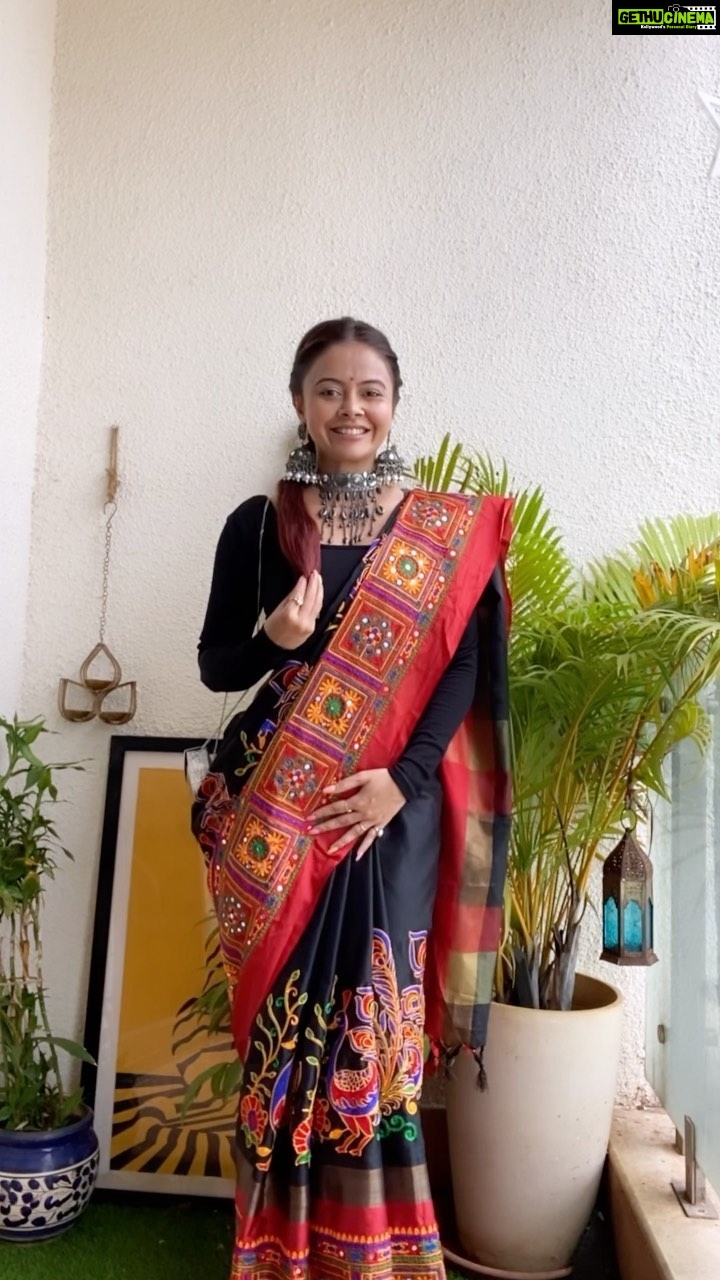 Devoleena Bhattacharjee Instagram - Counting days till the festivities begin so I can get my hands on the most beautiful Assam silk sarees, after all, going back to your roots and traditions is a journey itself! If you've been looking for some saree inspo ahead of the festive season, you must check out the amazing collection of traditional and modern weaves on @myntra! Tap the link in bio! #saree #sareelove #sareedraping #sareefashion #traditionalindianwear #festivelook #MyntraSareeWear #MyntraSareeCollection #Myntra #IndiasFashionExpert #PaidPartnership with @myntra . . . #galleri5InfluenStar