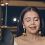 Devoleena Bhattacharjee Instagram - “Mere Shiv “ is out on #youtube. 🌼 Link is mentioned in the bio. #shivbhajan #harharmahadev #omnamahshivaya
