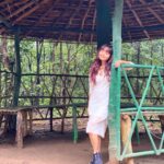 Devoleena Bhattacharjee Instagram - True happiness always comes from whithin.If you want to heal connect with the Nature. 🌳🌴 . . #natureisthehealer #happiness #trueself #pench Nashik