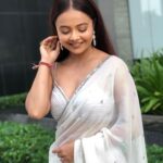 Devoleena Bhattacharjee Instagram - Beauty is power; a smile is its sword😇 Styled by: @shikshabhansali_ Outfit: @xiva_clothing Jewellery: @zevarking #lifeisbeautiful #devoleena #devoleenabhattcharjee