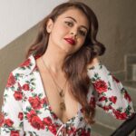 Devoleena Bhattacharjee Instagram - Live a good story. ❣️ . . . Outfit ~ @howwhenwearclothing Makeup & Hair ~ @talesofshadows Photography ~ @akshayphotoartist