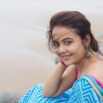 Devoleena Bhattacharjee Instagram - तुझसे नाराज़ नहीं ज़िन्दगी हैरान हूँ मैं…🌷 . . . 📸 @suryachaturvedi #devoleena #blessings #zindagi #seashore #wind #aesthetic