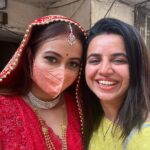 Devoleena Bhattacharjee Instagram - ♥️🧿 🥰💃❤️🎉 🥂 . @devoleena . #devoleena #bhavinipurohit #life #moments #bestpic