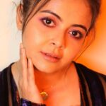 Devoleena Bhattacharjee Instagram - Even the stars were jealous of the sparkle in her eyes. . . Styled by @anamikajain__ Hair & Makeup by @talesofshadows Photography by @sahil.shivani_