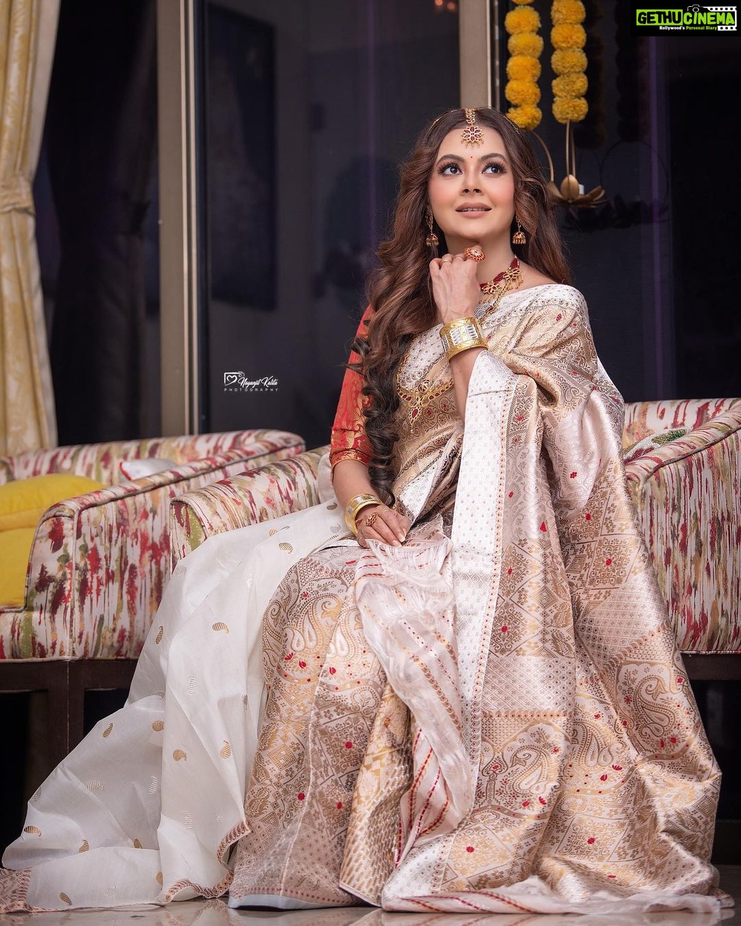 Devoleena Bhattacharjee Instagram - December ❤️ . . . . Mekhela Chador - @niharikasilkfactory MUA - @maahi_makeupartist Jewellery - @juron_assamese_jewellery Photography - @nayanjitkalita_photography #devoleena #decembervibes Mumbai - मुंबई