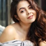 Devoleena Bhattacharjee Instagram - 💕 . . . 💄💇🏼‍♀️ @talesofshadows 📸 @aashkapatelphotographyy