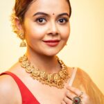 Devoleena Bhattacharjee Instagram - A beautiful distraction 🥰🌹