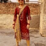 Devoleena Bhattacharjee Instagram - Dance ille, Heroine ille🤣😍 . . #vathicoming #devoleena #devoleenabhattcharjee #