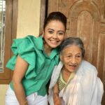 Devoleena Bhattacharjee Instagram - Aaita ❤️ #grandmom 90 & Countinggg 🥰🥰🥰😎😎😎