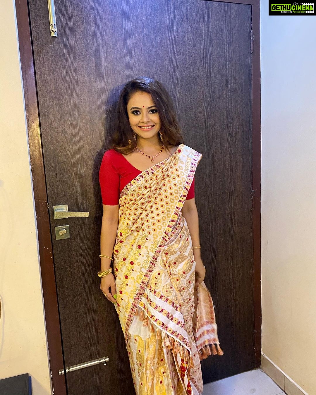 Devoleena Bhattacharjee Instagram - ❤️🥰 . . . PC @anima_maa 😎🤪😍 Gauhati