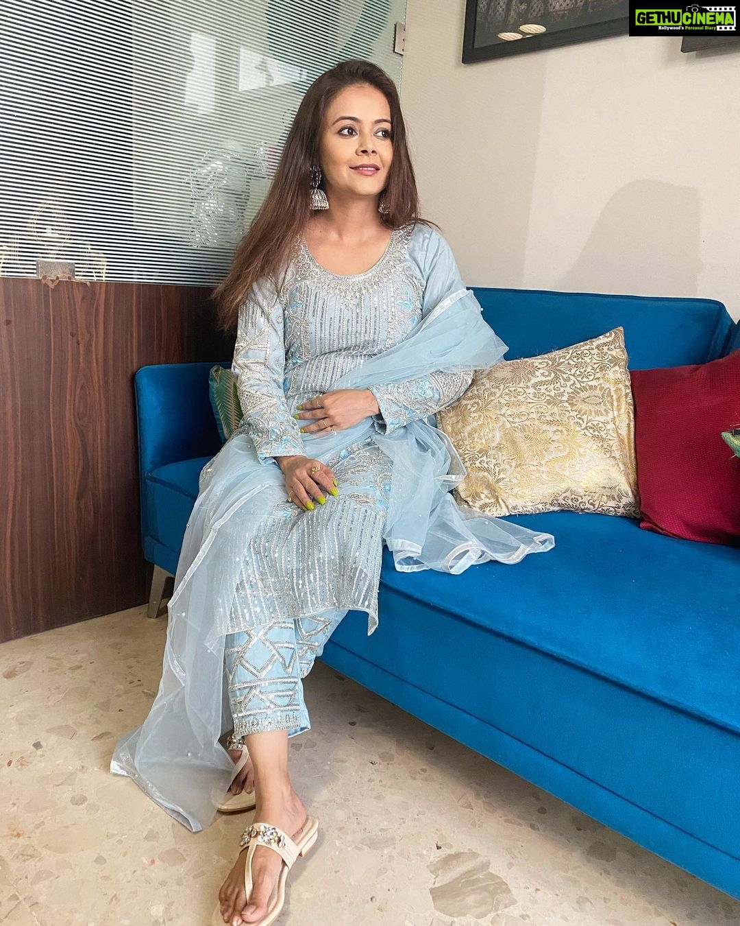 Devoleena Bhattacharjee Instagram - Down to earth,but still above you🌸