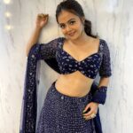 Devoleena Bhattacharjee Instagram - Tv pe breaking news haye re mera lengha Bigboss finale look❤️ Stylist- @_kanupriya_garg Gorgeous lengha- @pallavipoddarofficial Jwellery- @anmoljewellers x @allboutcommunication Makeup and hair- @talesofshadows . . . . #devoleenabhattacharjee #devosquad #devoleena #biggboss14 #biggboss #bb14 #colorstv #gopibahu #omggirl #gopi