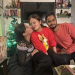 Devoleena Bhattacharjee Instagram - MERRY CHRISTMAS ❤️😍🥰 . . #christmas #familytime #celebration #december #favouritemonth Mumbai, Maharashtra