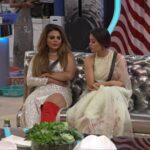 Devoleena Bhattacharjee Instagram - Defination of true friend is they stand by you when they need you the most ❤️ And devo is a true friend with @rakhisawant2511 Styled by- @_kanupriya_garg @akanksha_niranjan Outfit- @neetujain_official curated by- @digitallydiksha Jwellery- @rimayu07 . . . Keep your support and blessings. #devoleenabhattacharjee #devosquad #devoleena #biggboss14 #biggboss #bb14 #colorstv #gopibahu #omggirl