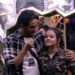 Devoleena Bhattacharjee Instagram - Celebrate all flavors of life within you . Sweet and Sour ... Stay always ready to fight your own battles ... Be ready for the Tashan.💥 Jwellery by- @rimayu07 . . Kindly watch #bb14 episodes only on @colorstv everyday and anytime on @voot Keep your support and blessings. #devoleenabhattacharjee #devosquad #devoleena #biggboss14 #biggboss #bb14 #colorstv #gopibahu #omggirl
