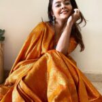 Devoleena Bhattacharjee Instagram - Jogan 🌸 . . . Styled by @_kanupriya_garg #banarasisaree #ethnic #orangeisthenewblack #devoleenabhattacharjee