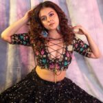 Devoleena Bhattacharjee Instagram - Tooo glam to give a damn ⭐️ . . . Hair and Makeup by @talesofshadows Photography by @kalyaam_ #devoleenabhattacharjee #glam #blissful #loveislove