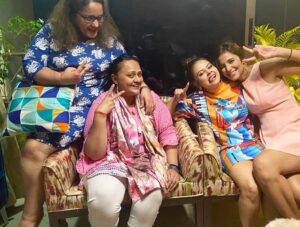 Devoleena Bhattacharjee Instagram - Rock & Roll 😈😍🥳👸🏻 . . . #byebye2020 #devoleenabhattacharjee #celebration #girlsgirlsgirls #magicalmoments
