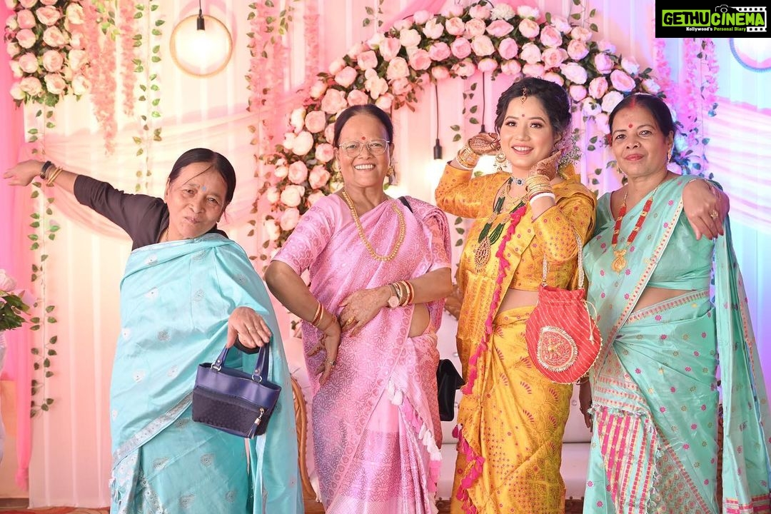 Devoleena Bhattacharjee Instagram - Few more & many more to come 😎😉💜 . . #weddingvibes #family #assamdiaries Guwahati, Assam