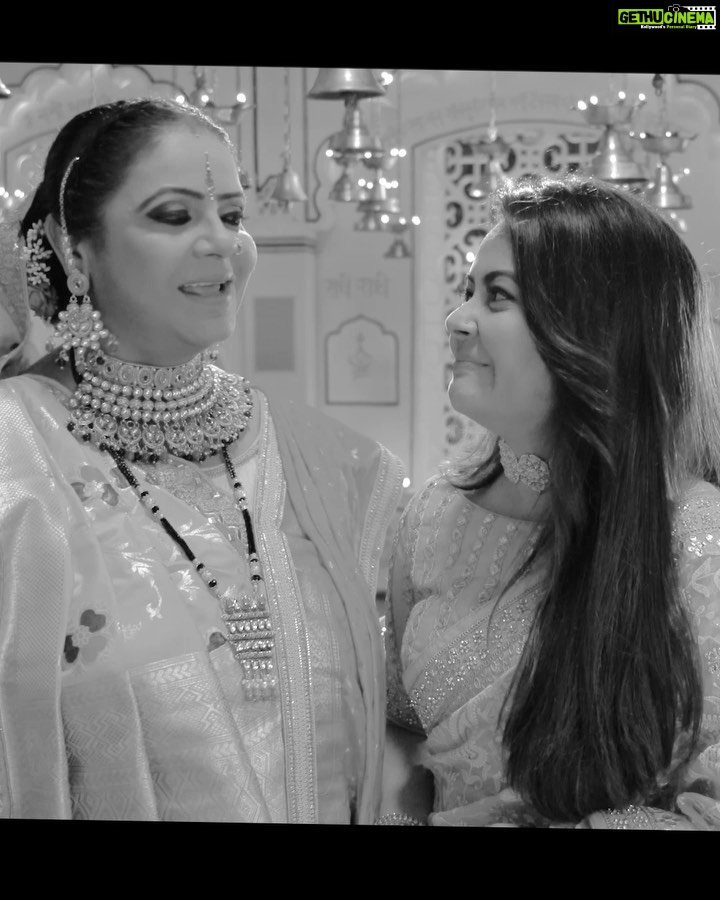 Devoleena Bhattacharjee Instagram - Miliye phirse aaj se raat 9 baje only on @starplus ❤️🙏🏻😇 Need your blessings ,support & love😊🌺 #GANPATIBAPPAMORYA Go to the link to watch the full BTS of #Modiparivar https://youtu.be/cI-vF7uTsRQ