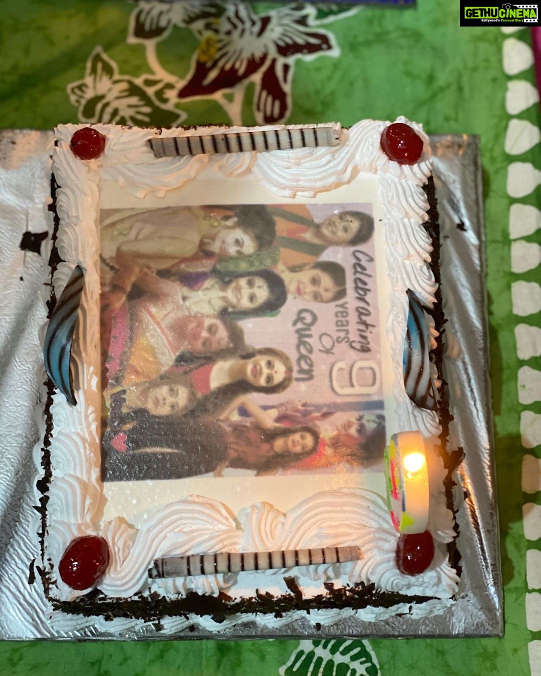 Devoleena Bhattacharjee Instagram - Hmmm 9 years🥰🙌🏻what to say..I am grateful and will always be to each and everyone for everything.Keep me in your prayers and keep loving me always. From Preeto to Sathiya to Biggboss the love i have recieved from you all is the strength that i keep fighting & moving on in life with pride & dignity. I LOVE YOU ALL.❤️ @dheeraj_kumarcel Sir @msrashmi2002_ mam @pawankumarmarut sir @endemolshineind Thank you sooo much for giving me the oppurtunities that i have been part of❤️🙏🏻. @anima_maa thank you Maa for your love and blessings🙏🏻😊🤗❤️.Love to all my fans ,friends,well wishers❤️🥰.And thank you @kunapareddyveera37 & Sagar for the cakes & flowers❤️🤗 . . . #9yearsandcounting #blessings #gratitude