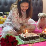 Devoleena Bhattacharjee Instagram - Hmmm 9 years🥰🙌🏻what to say..I am grateful and will always be to each and everyone for everything.Keep me in your prayers and keep loving me always. From Preeto to Sathiya to Biggboss the love i have recieved from you all is the strength that i keep fighting & moving on in life with pride & dignity. I LOVE YOU ALL.❤️ @dheeraj_kumarcel Sir @msrashmi2002_ mam @pawankumarmarut sir @endemolshineind Thank you sooo much for giving me the oppurtunities that i have been part of❤️🙏🏻. @anima_maa thank you Maa for your love and blessings🙏🏻😊🤗❤️.Love to all my fans ,friends,well wishers❤️🥰.And thank you @kunapareddyveera37 & Sagar for the cakes & flowers❤️🤗 . . . #9yearsandcounting #blessings #gratitude
