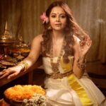 Devoleena Bhattacharjee Instagram - 🪷. . . . Hair & make up - @makeup_by__shraddha Photography - @akshayrathodphotography Jewellery - @kameswari_jewellers_in Managed by - @allboutcommunication #devoleena #feminity #divine #instapic Mumbai - मुंबई