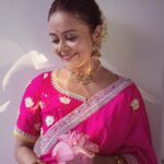 Devoleena Bhattacharjee Instagram - Shubho Ashthami. Dugga Dugga. 🪷🙏🏻 . . #asthami #duggadugga #duggaelo #durgapuja #devoleena #festivevibes #blissful Mumbai - मुंबई