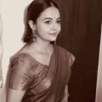Devoleena Bhattacharjee Instagram - Creating younger Vaidehi’s look was indeed a lot of fun and this song 🎶 & beats just blend so well. Here is my beautiful @devoleena ❤️🌸🎶🎬 you look so so beautiful and lovely 😊 #dumdum #reels2023 #reelsinstagram #tamilsongs #tamilreels #devoleena #devoleenabhattcharjee #devoleenabhattacharjee❤️❤️ #bigboss #reelitfeelit #reelkarofeelkaro #instagramreels #instalove #reeltoreel #trendingreels #trendingsongs #viralreels #viralsong #devoleenaasvaidehi #firstsecondchance #looktest