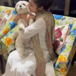 Devoleena Bhattacharjee Instagram - After 25 days when we met ❤️😍 @angel_bhattacharjee . . #devoleena #reelitfeelit❤️❤️ #instagramreel #trendingreels #instagrampets #morning