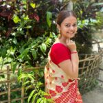 Devoleena Bhattacharjee Instagram - My Motherland My Assam. Axomor jiyori. 😍😇🤗👸 . . . #assamdiaries #hometown #devoleena #awesomeassam #mekhelasador Dhakuakhana