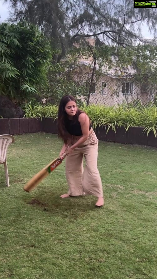 Devoleena Bhattacharjee Instagram - Cricket Fever 😂😂🤣 Mumbai, Maharashtra