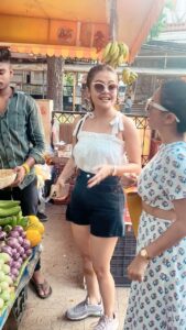 Devoleena Bhattacharjee Instagram - Wedding gift “ 10 Kgs of GOLD “ 🤩🤩🤩
.
.
#devoleena #gold #reelitfeelit❤️❤️ #reelkarofeelkaro #expensive #weddinggift #lemon #funnyvideos