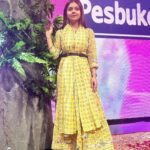 Devoleena Bhattacharjee Instagram - Do not leave when things appear difficult , stay on & give it your best. 🌻🌻🌻 . . . Outfit - @pinkville_jaipur #devoleena #gratefulheart #staypositive ANTV Epicentrum Studio Complex