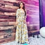 Devoleena Bhattacharjee Instagram - 🌸🌸🌸 . . . . Outfit : @pinkville_jaipur Styled by: @shikshabhansali_ #devoleena #mondayvibes #beautifulday #jakarta ANTV Epicentrum Studio Complex
