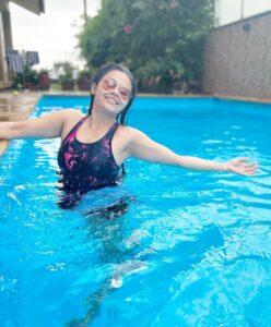 Devoleena Bhattacharjee Instagram - 💙💙💙 . . #morning #devoleena #poolvibes Lonavala