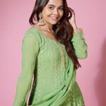 Devoleena Bhattacharjee Instagram - I can’t help falling in love with you ☘️ . . #devoleena #eidoutfit #happyday Mumbai, Maharashtra