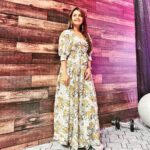 Devoleena Bhattacharjee Instagram - 🌸🌸🌸 . . . . Outfit : @pinkville_jaipur Styled by: @shikshabhansali_ #devoleena #mondayvibes #beautifulday #jakarta ANTV Epicentrum Studio Complex
