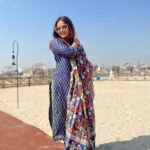 Devoleena Bhattacharjee Instagram - Breathe, see ,listen , feel what’s around. 🕉️ @niraantentcityvaranasi Wearing @jaipuriadaah PR - @purvabansal5 . . #devoleena #varanasi #harhargange #destination #shambho #kashivishwanath #travel #gangariver #majestic Niraan Tent City Varanasi