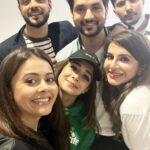 Devoleena Bhattacharjee Instagram – ❤️
.
.
.#picoftheday #indonesia #meetandgreet #friends Surabaya, Indonesia