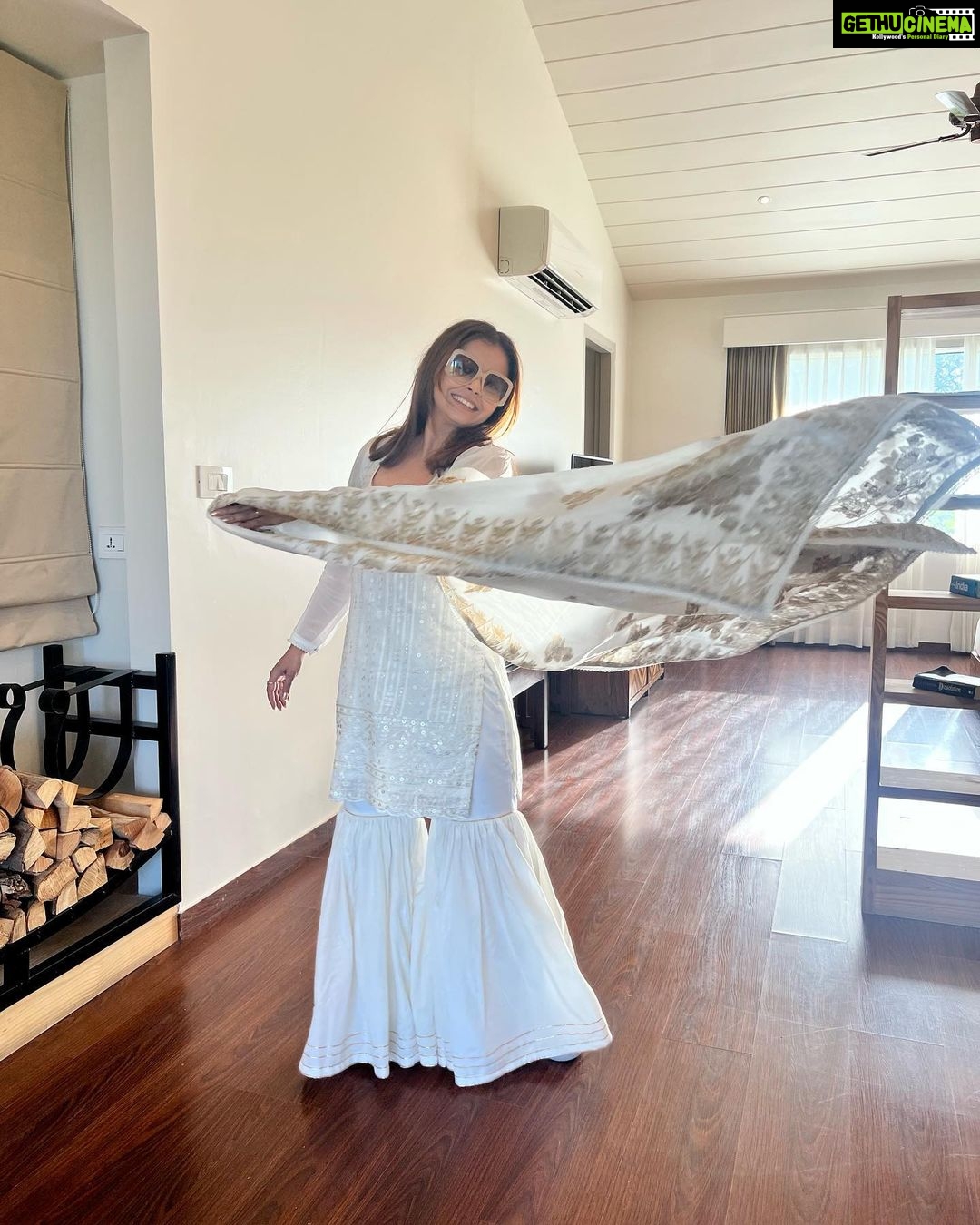 Devoleena Bhattacharjee Instagram - Sawai Vilas you are love. @sawaivilasranthambhore ❤️ Thank you for having us and making our 2days with you memorable. Sawai Vilas is a fantastic luxurious property in Sawai Madhopur, Ranthambore. Its a new property built in the year 2019, but it has become very popular because of all the best reasons. From the lush greenery all around the resort to the varities of delightful food which includes indian & continental to luxurious rooms to the impeccable service & hospitality by the staff & management to everything in the resort that deserves the appreciation. ❤️ P.S - My favs “Churma” & Laal Maas 🥰. I would like to thank Mr.Vishnu from the management team for taking care of everything so well. And heartfelt gratitude to all the staffs & Chef you are the best. 😍 Travel Partner - @fabgetaways_ . . . #sawaivilasranthambore #ranthamborediaries #luxurious #devoleena #vacation #ranthamborenationalpark #grateful Sawai Vilas Ranthambore