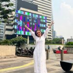 Devoleena Bhattacharjee Instagram – 🌸🌸🌸 
.
.
.
#indonesia #devoleena #indian #artistsoninstagram #indianactress #gopi #dayout Jakarta, Indonesia