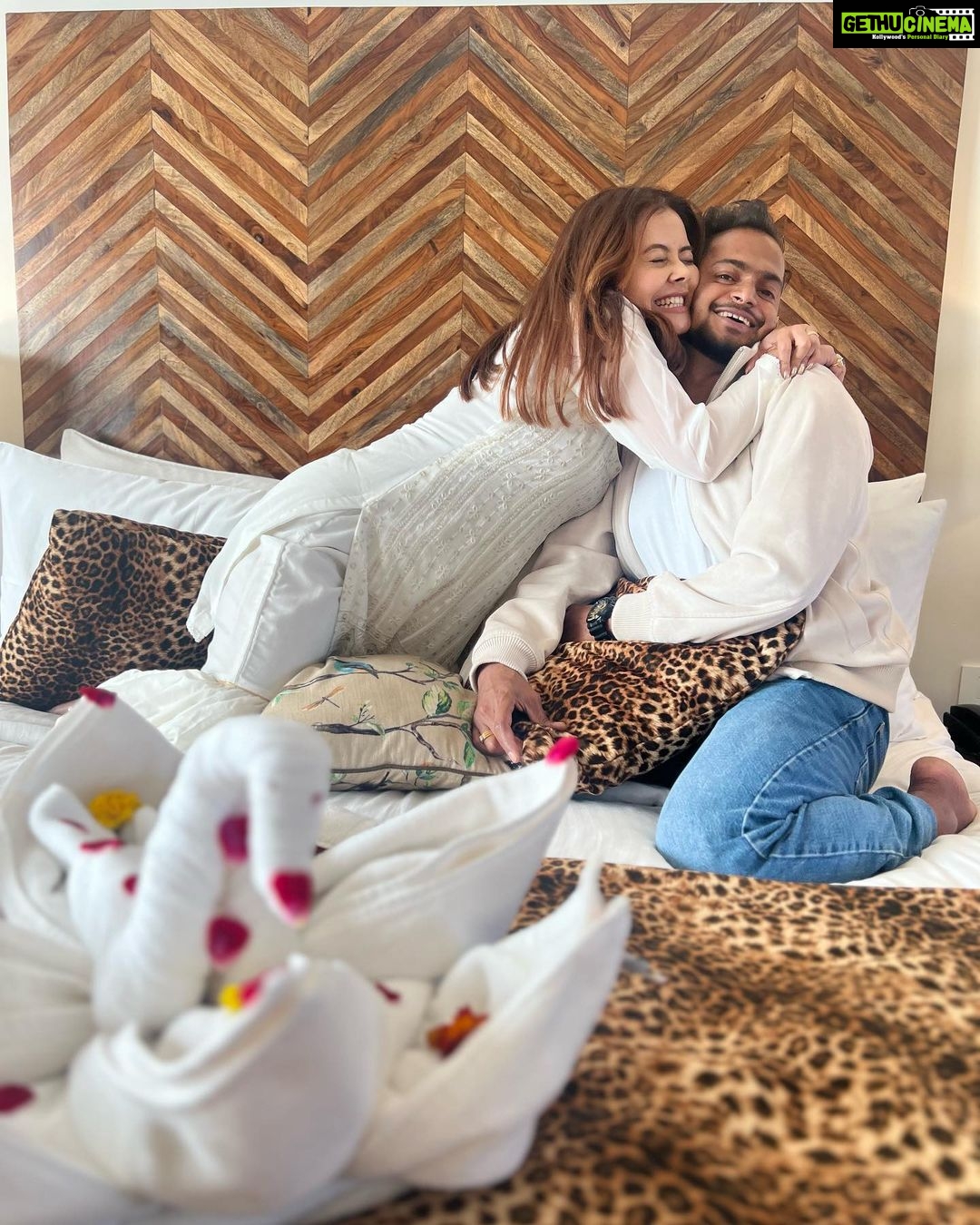 Devoleena Bhattacharjee Instagram - Sawai Vilas you are love. @sawaivilasranthambhore ❤️ Thank you for having us and making our 2days with you memorable. Sawai Vilas is a fantastic luxurious property in Sawai Madhopur, Ranthambore. Its a new property built in the year 2019, but it has become very popular because of all the best reasons. From the lush greenery all around the resort to the varities of delightful food which includes indian & continental to luxurious rooms to the impeccable service & hospitality by the staff & management to everything in the resort that deserves the appreciation. ❤️ P.S - My favs “Churma” & Laal Maas 🥰. I would like to thank Mr.Vishnu from the management team for taking care of everything so well. And heartfelt gratitude to all the staffs & Chef you are the best. 😍 Travel Partner - @fabgetaways_ . . . #sawaivilasranthambore #ranthamborediaries #luxurious #devoleena #vacation #ranthamborenationalpark #grateful Sawai Vilas Ranthambore
